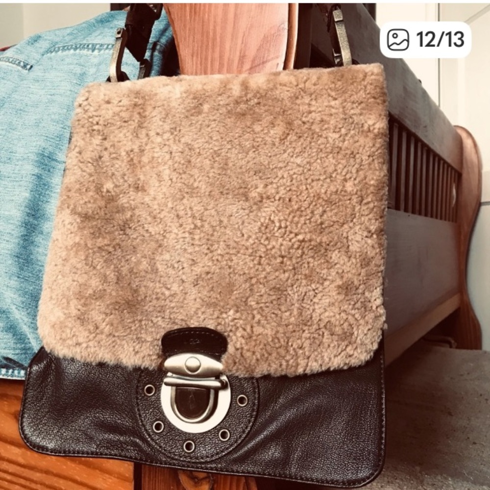 UGG Australia Purse Brown Leather Shearling Slimline - Picture 11 of 12